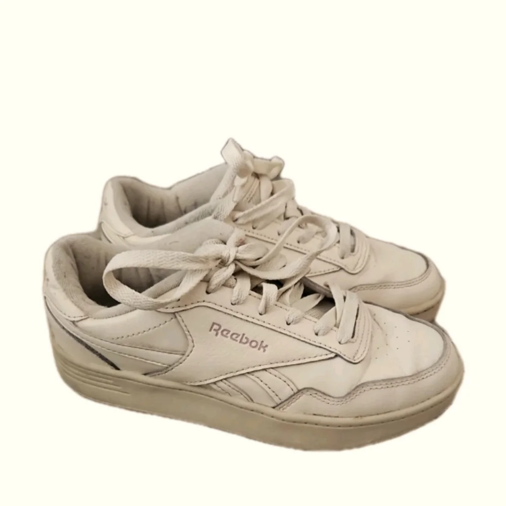 Reebok Womens Court Advance Cream Retro Casual Athletic Shoes 7.5